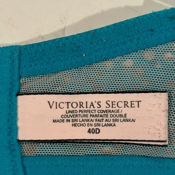 Victoria's Secret Teal Lace Push-Up Bra - Picture 8 of 10